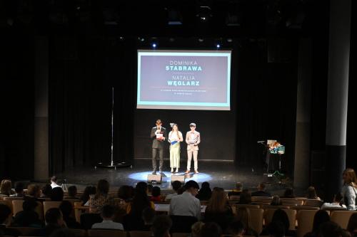 432783320 956635999225410 3549170782981100197 n