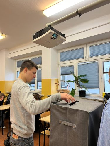 555917964 1383826269839712 4933153205622236835 n