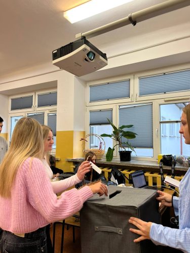 557709802 1383826106506395 2830517669265128572 n